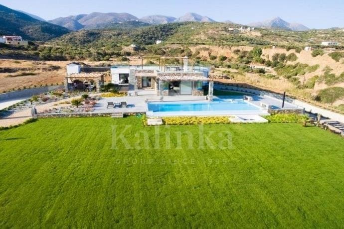 villa-greece-64799