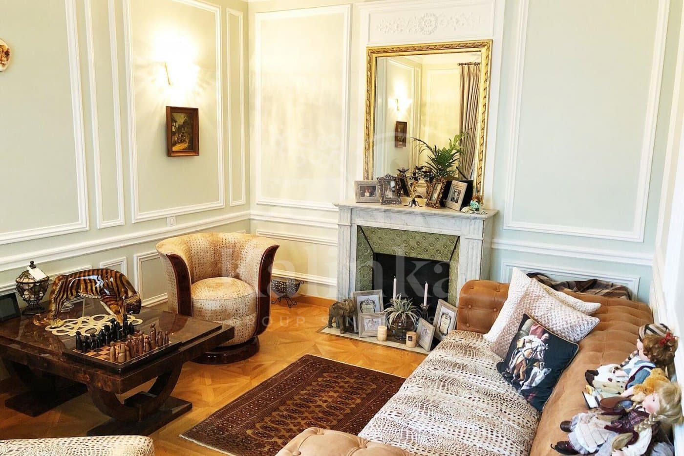 Apartment 93 m² — France