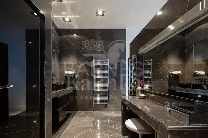 Apartment 167 m² — France